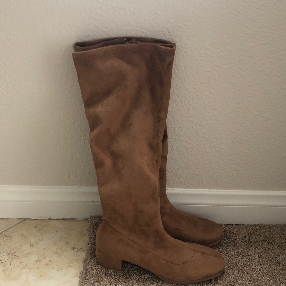 NEW Knee-High Faux Suede Block Heel Boots Warm brown skinny boots tan Brand New